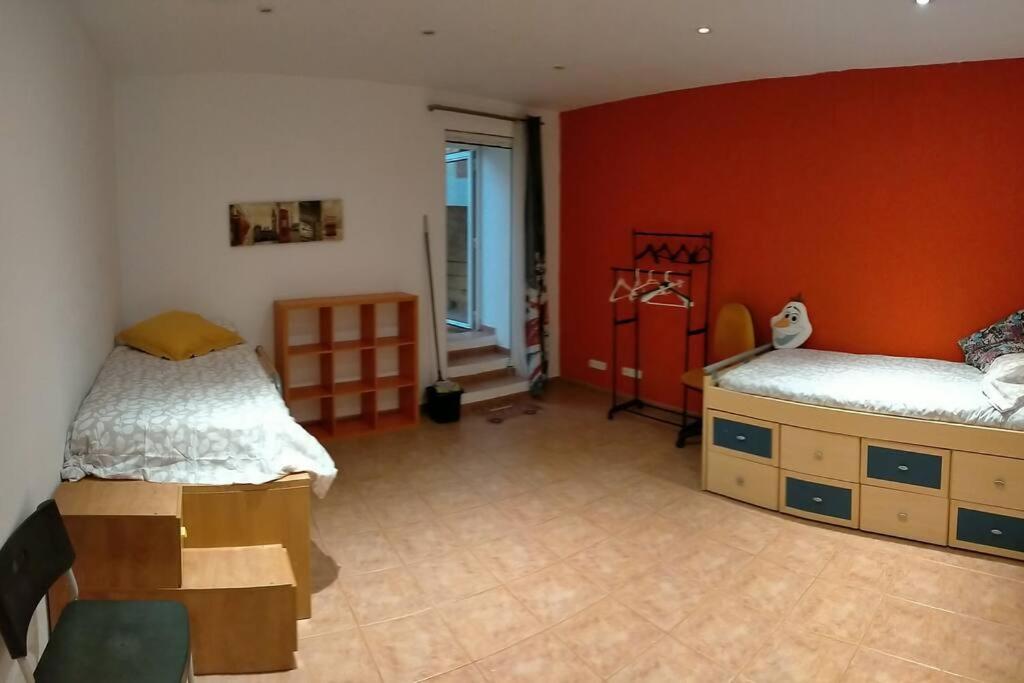 Preciosa Casa De 2 Pisos A 50 Metros De La Playa Holiday home